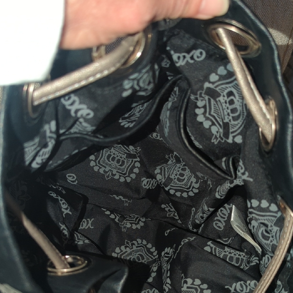 XOXO Stylish Black Shoulder Bag - Picture 11 of 11